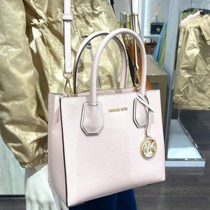 Michael Kors Mercer Medium Leather Messenger Powder Blush